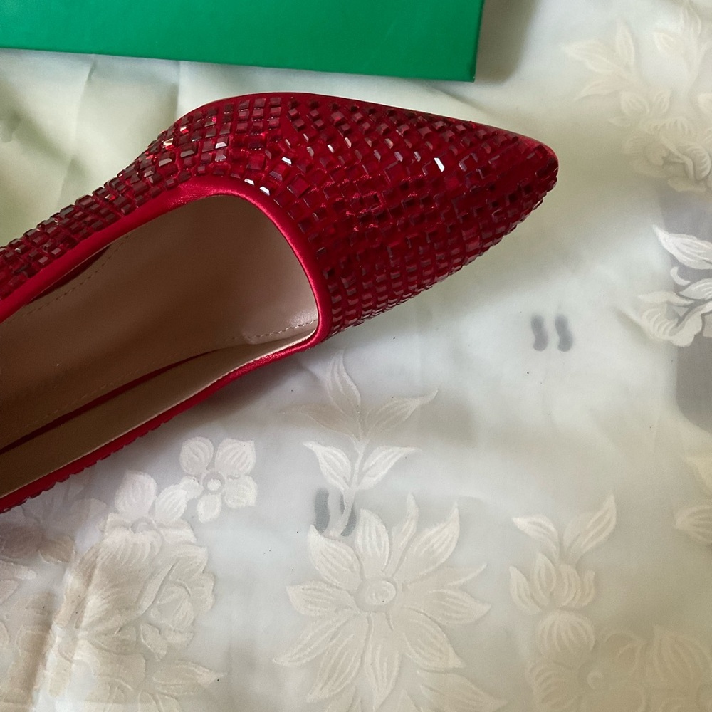 Lauren Lorraine Red Dazzled Pumps. SIZE 9. New in box. - Picture 3 of 9